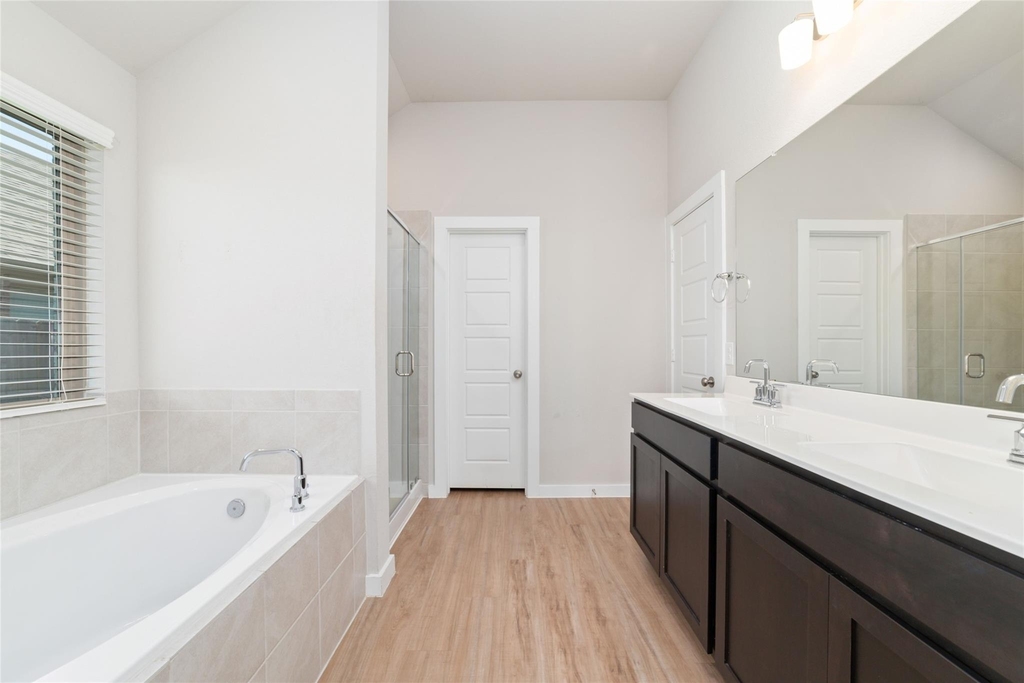 8326 Royal Breeze Drive - Photo 24