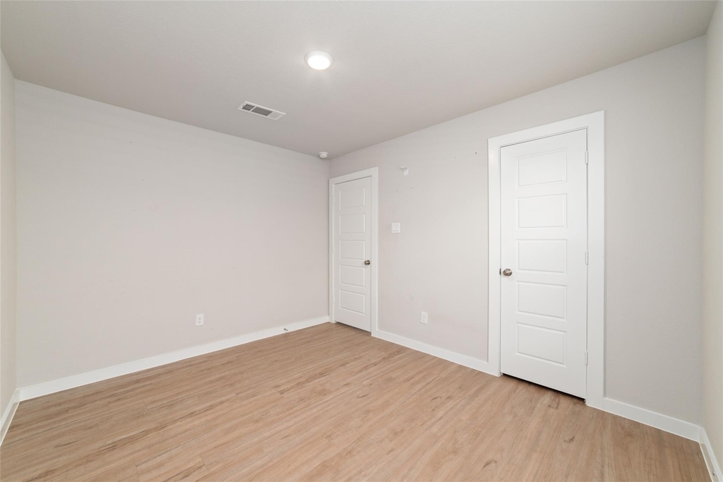 8326 Royal Breeze Drive - Photo 15