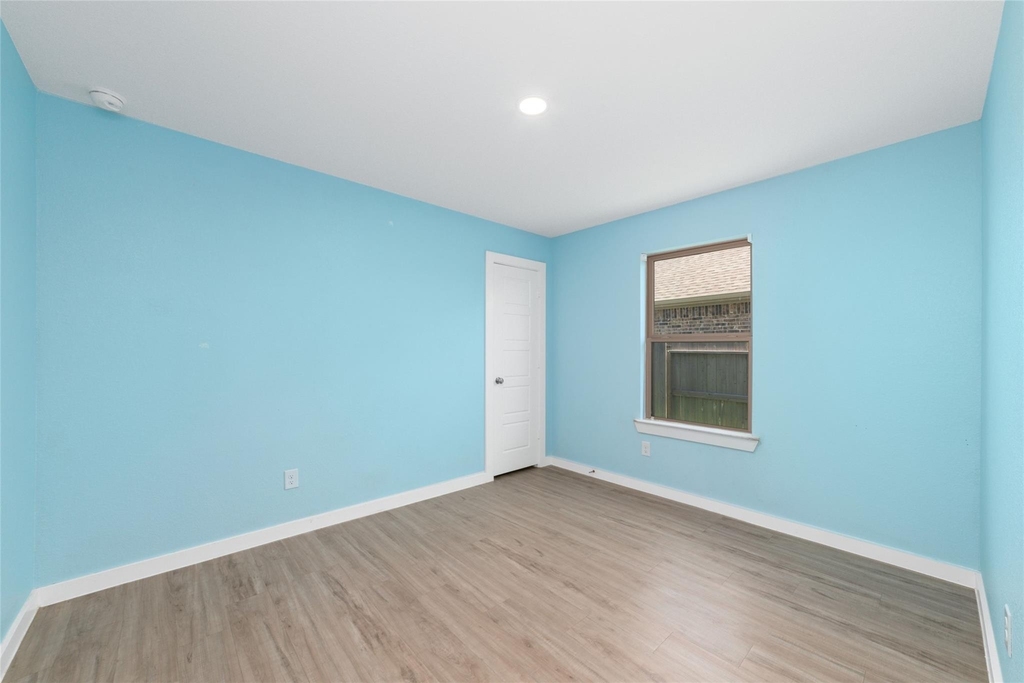 8326 Royal Breeze Drive - Photo 18
