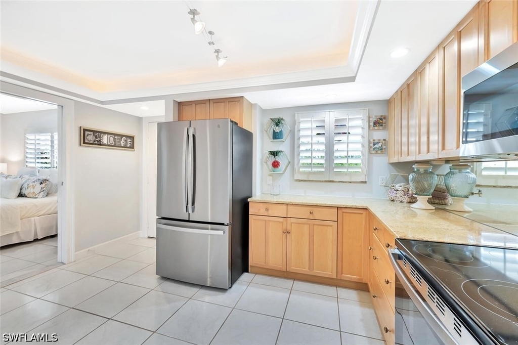 12945 Vanderbilt Drive - Photo 9