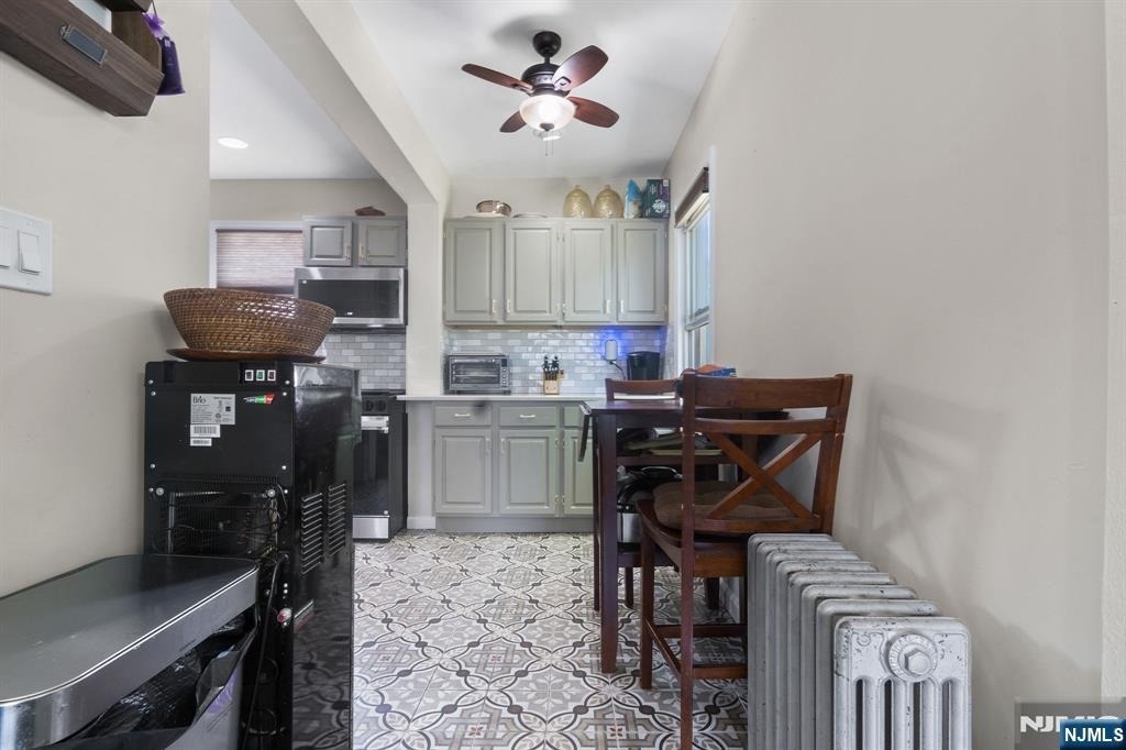 330 Simons - Photo 18