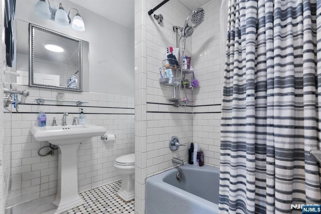 330 Simons - Photo 34