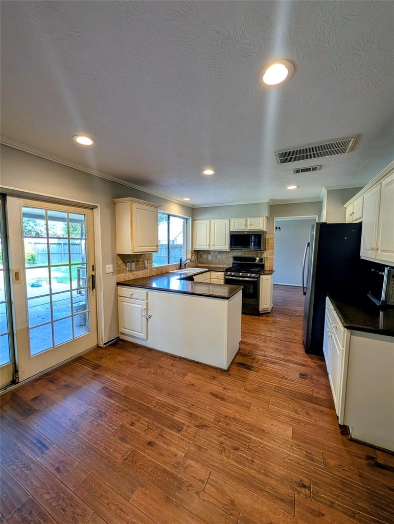 12506 Mill Ridge Drive - Photo 8
