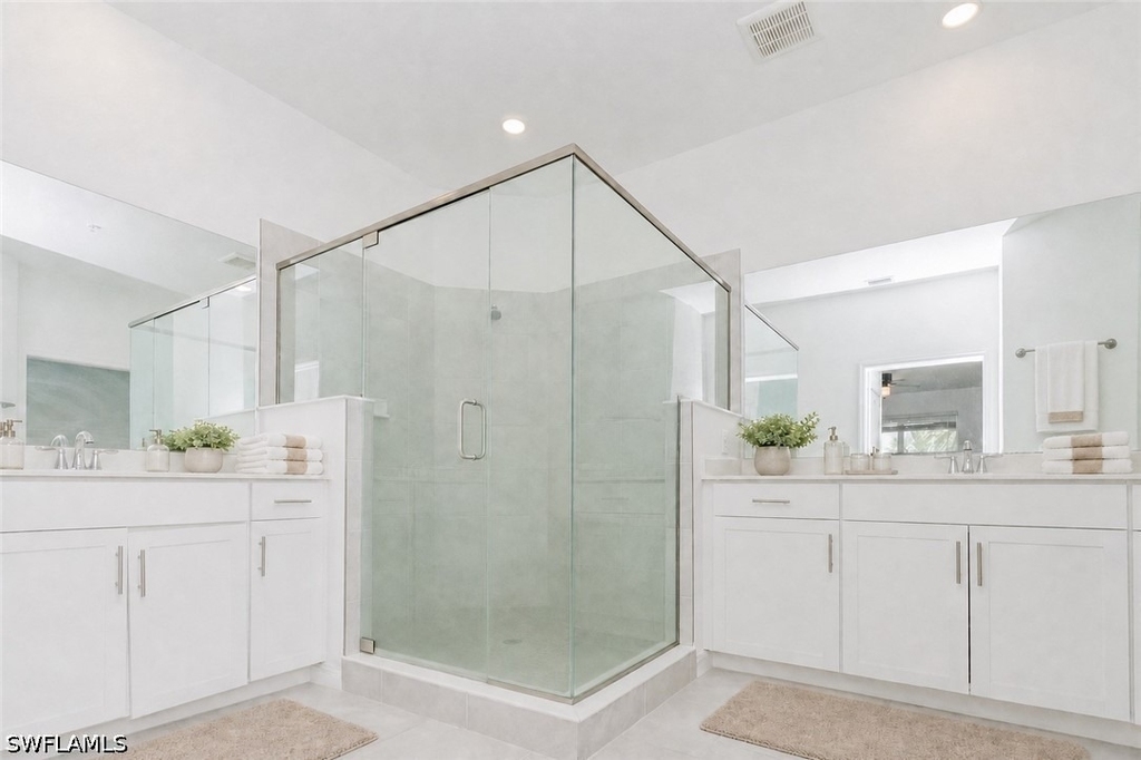 5697 Melbourne Court - Photo 9