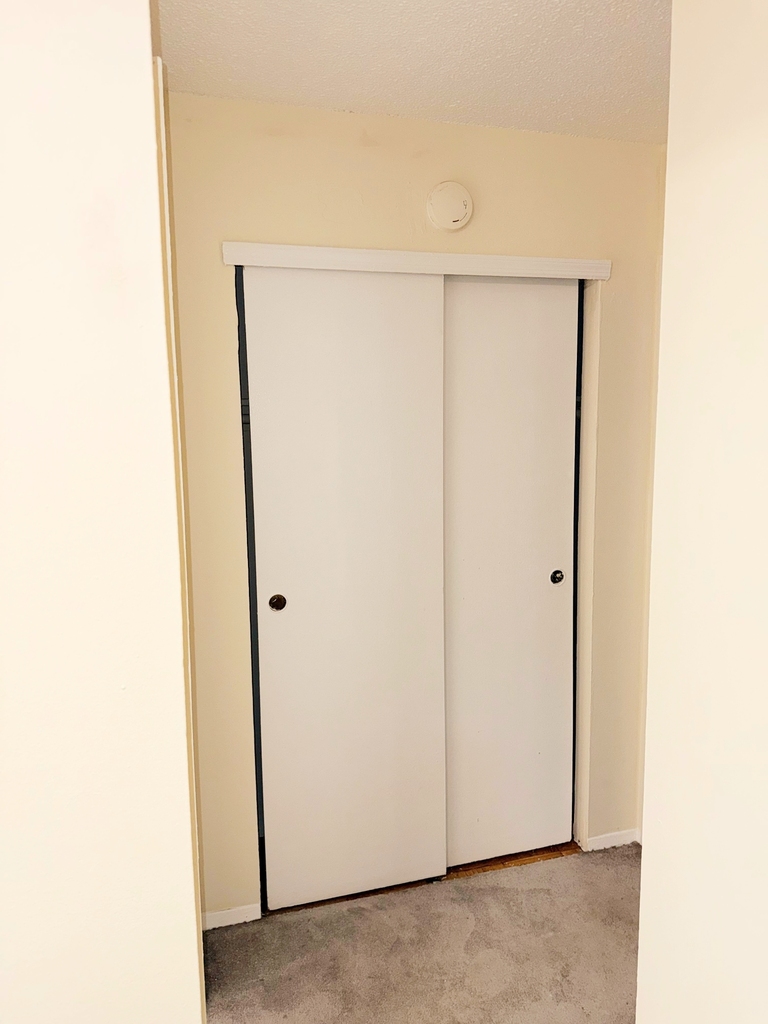 687 Bronx River Road - Photo 8