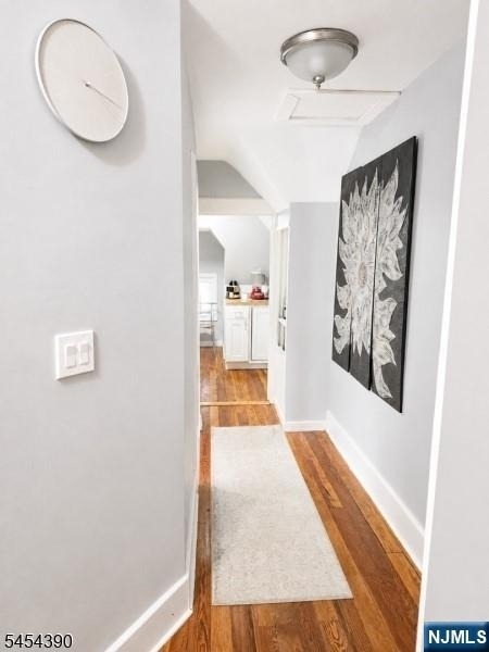 262 Claremont - Photo 2