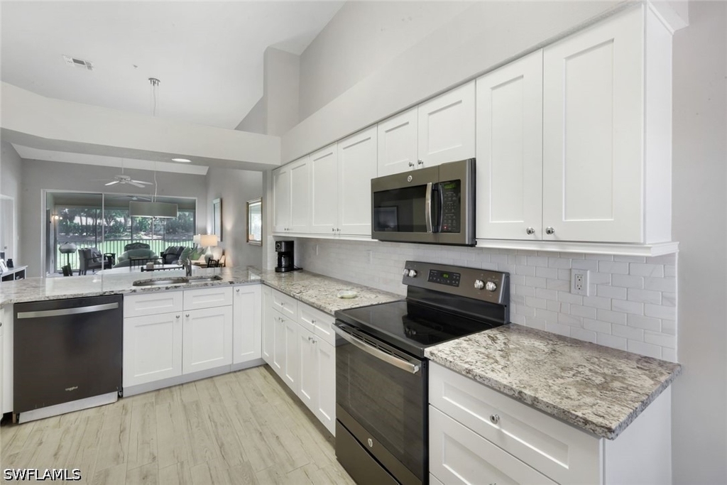 2235 Chesterbrook Court - Photo 3