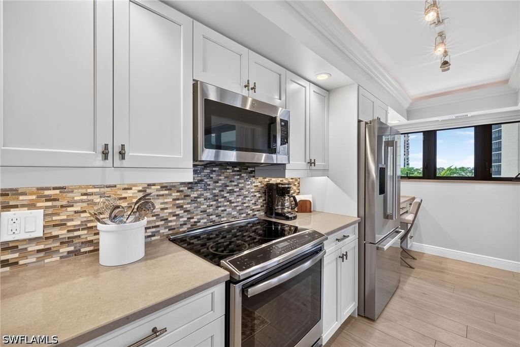6020 Pelican Bay Boulevard - Photo 10