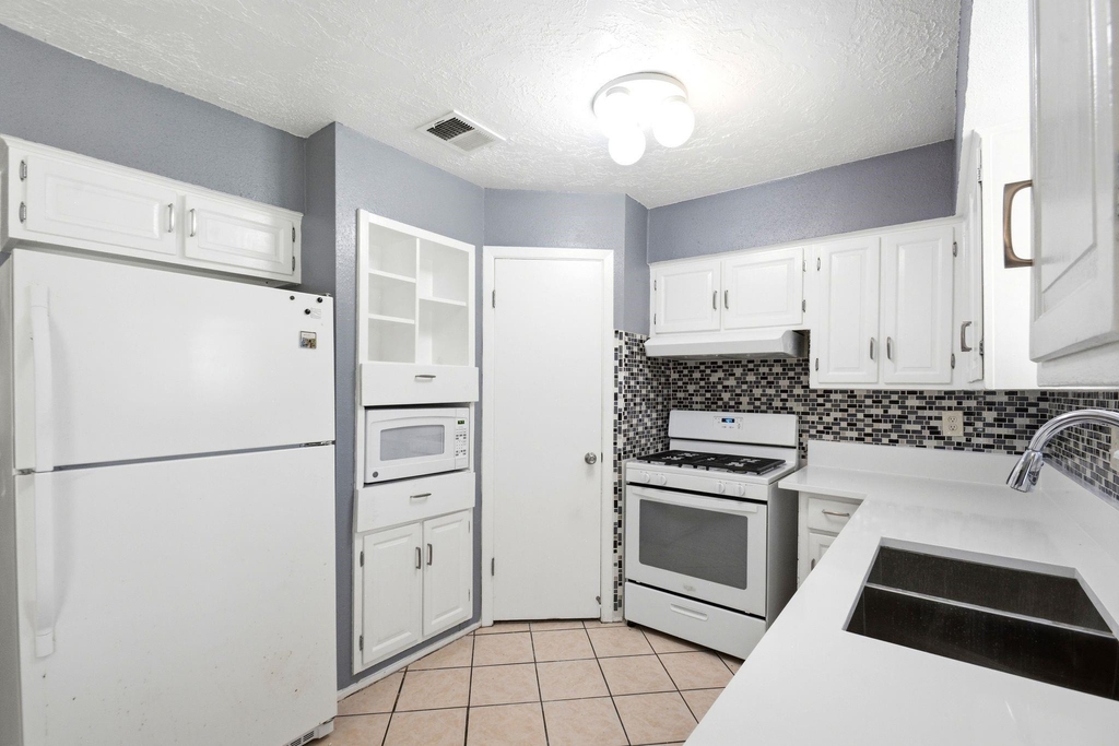 11418 Hendon Lane - Photo 12