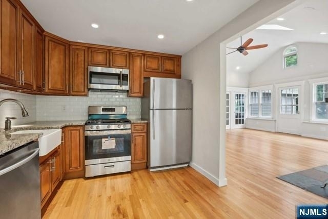 261 W Saddle River - Photo 8