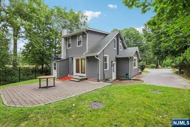 261 W Saddle River - Photo 38