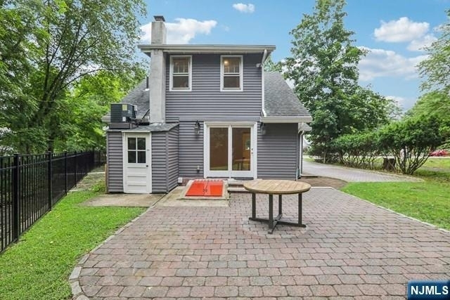 261 W Saddle River - Photo 41