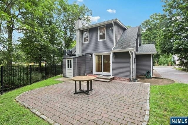 261 W Saddle River - Photo 40