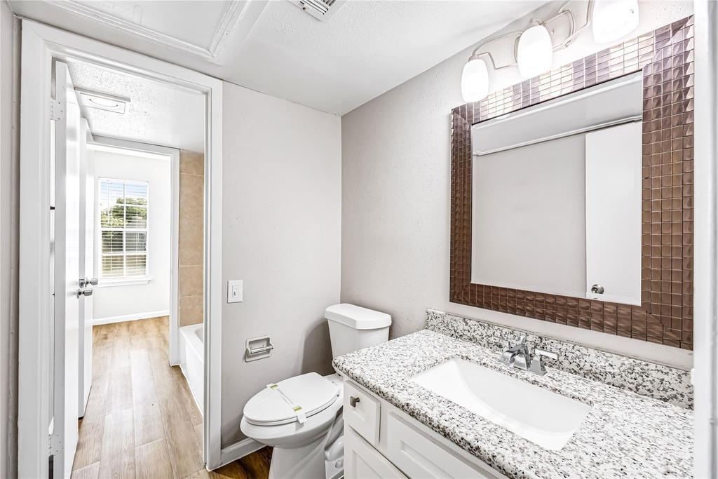 11710 Southlake Drive - Photo 14