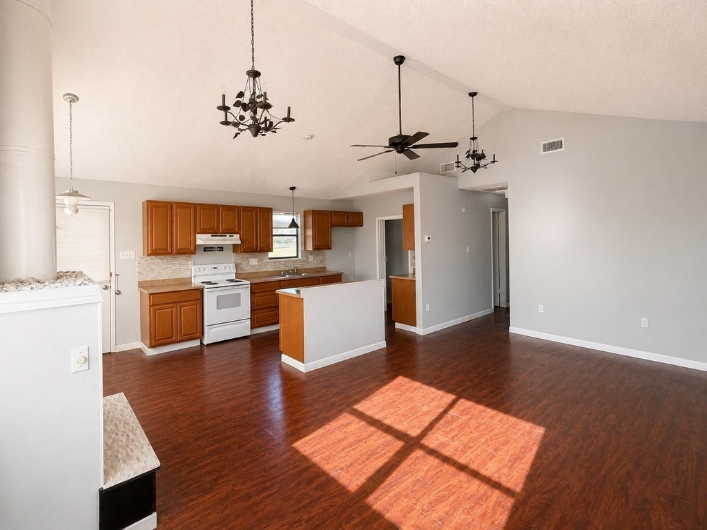 1036 15th Street - Photo 4