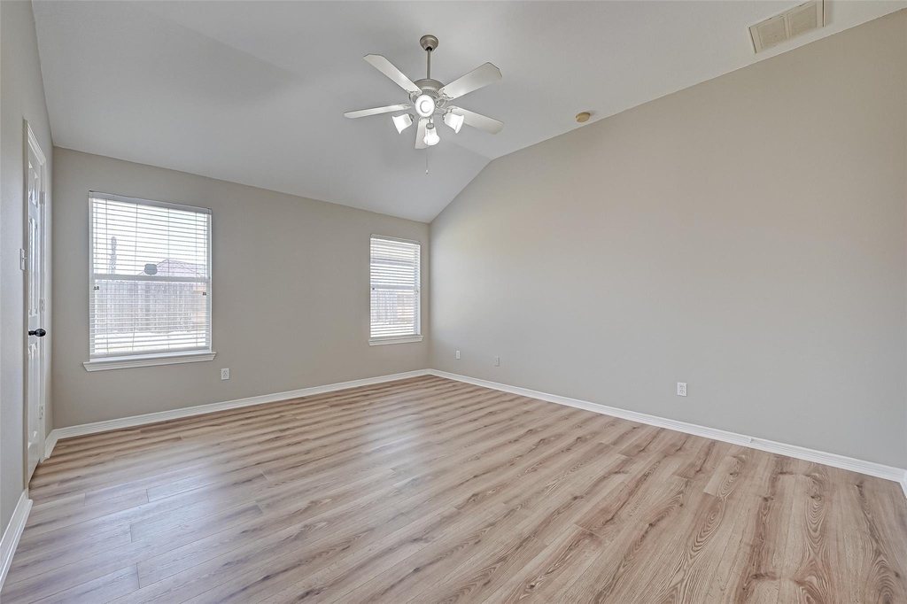 5602 Eagle Sky Boulevard - Photo 32