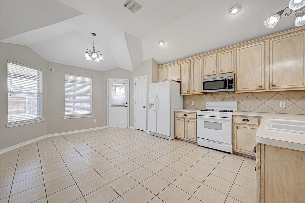 5602 Eagle Sky Boulevard - Photo 27