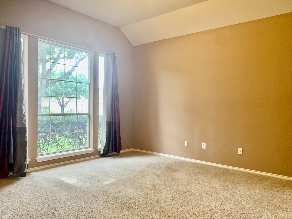 11210 Jadestone Creek Lane - Photo 2