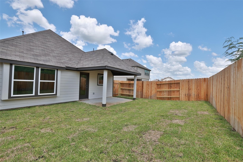 40769 Mostyn Lake Drive - Photo 24