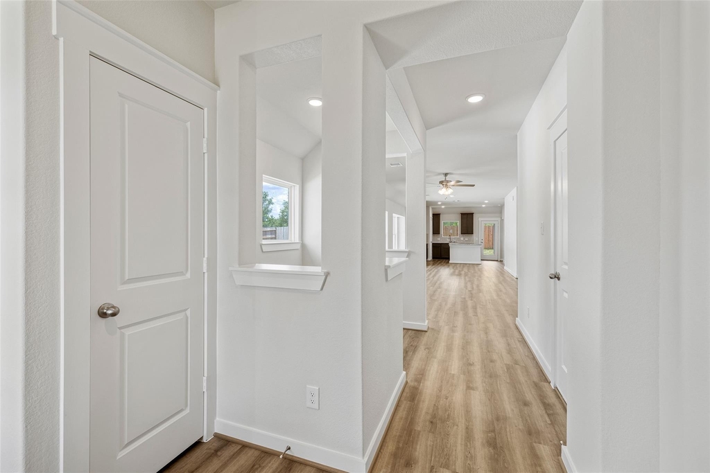40769 Mostyn Lake Drive - Photo 3