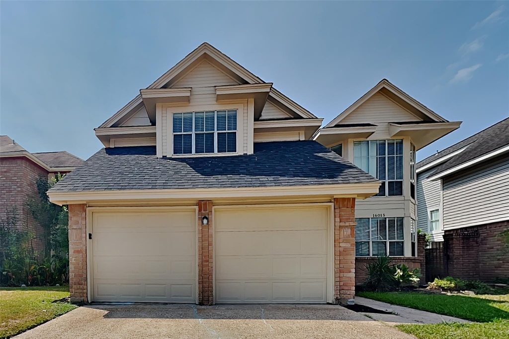 16015 Juniper Grove Drive - Photo 0