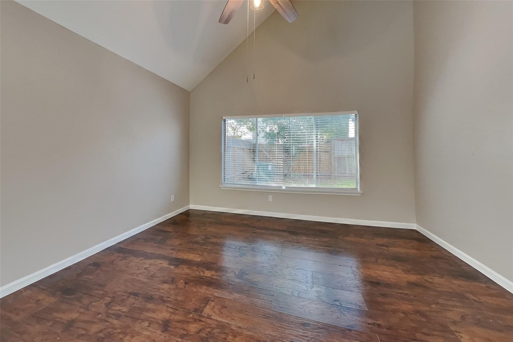 16015 Juniper Grove Drive - Photo 6