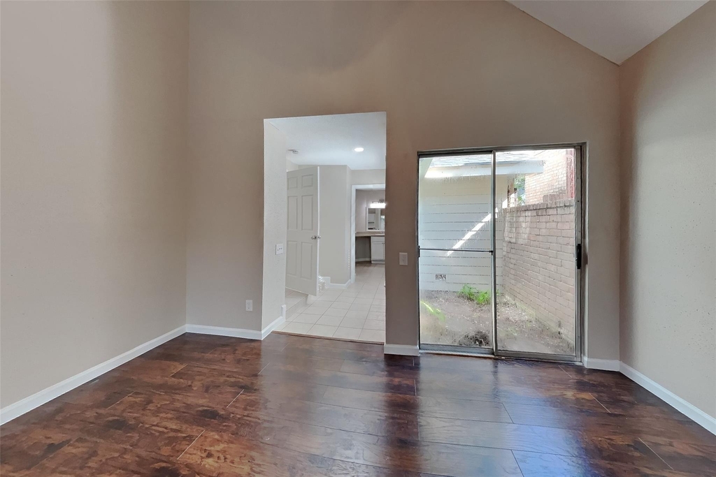 16015 Juniper Grove Drive - Photo 7