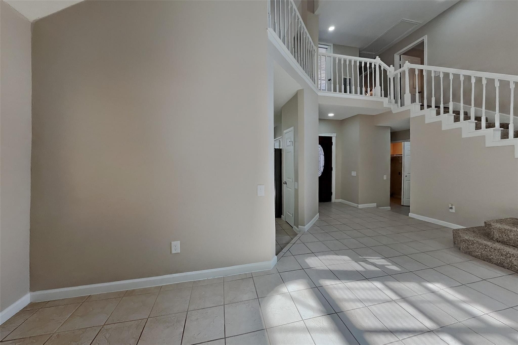 16015 Juniper Grove Drive - Photo 4