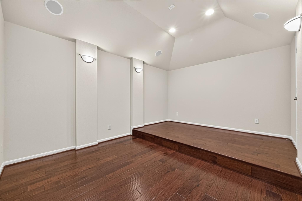 3927 Bowie Bend Lane - Photo 36