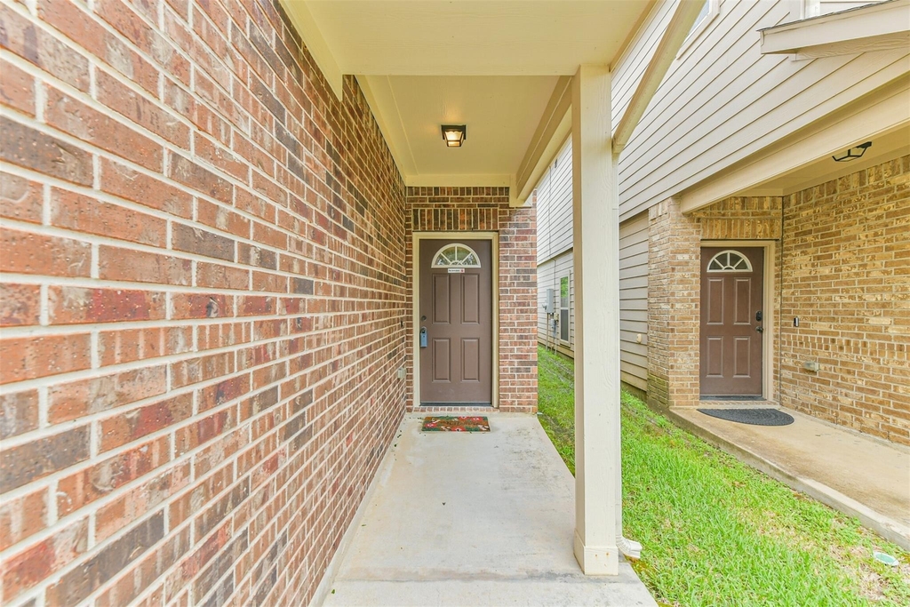 6643 Sharpstone Creek Lane - Photo 2