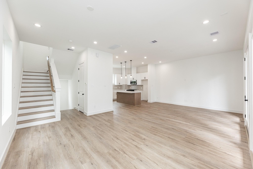 905 Quitman Street - Photo 3