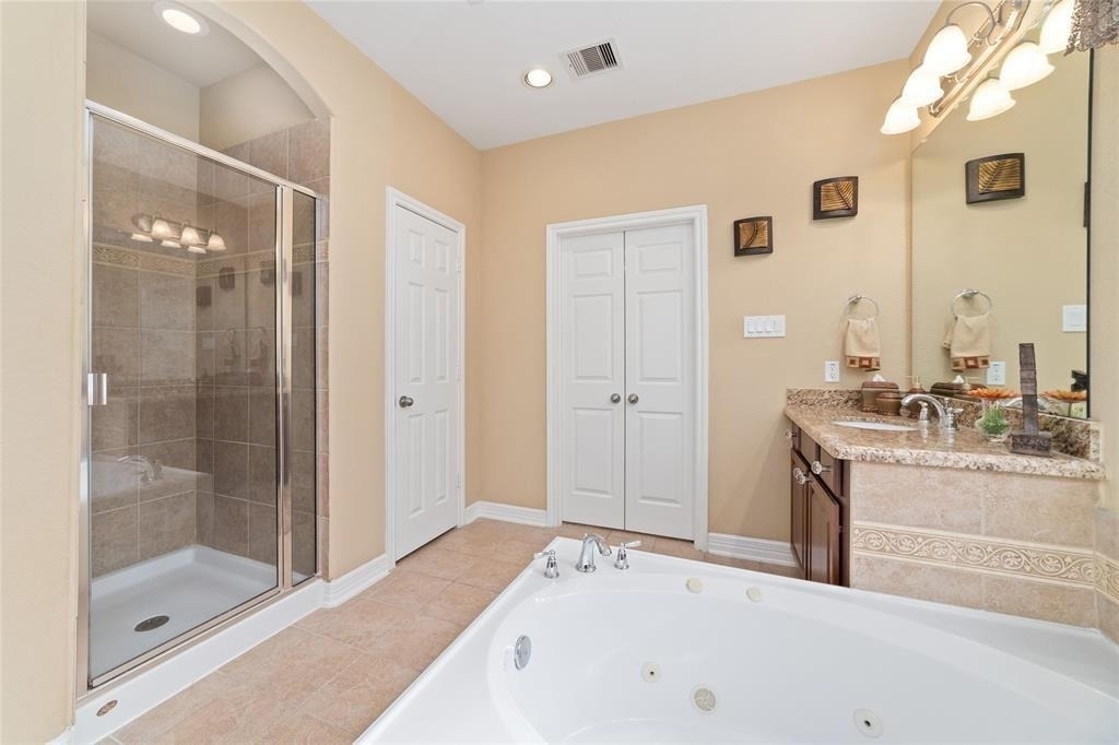 6215 Silver Thistle Lane - Photo 17
