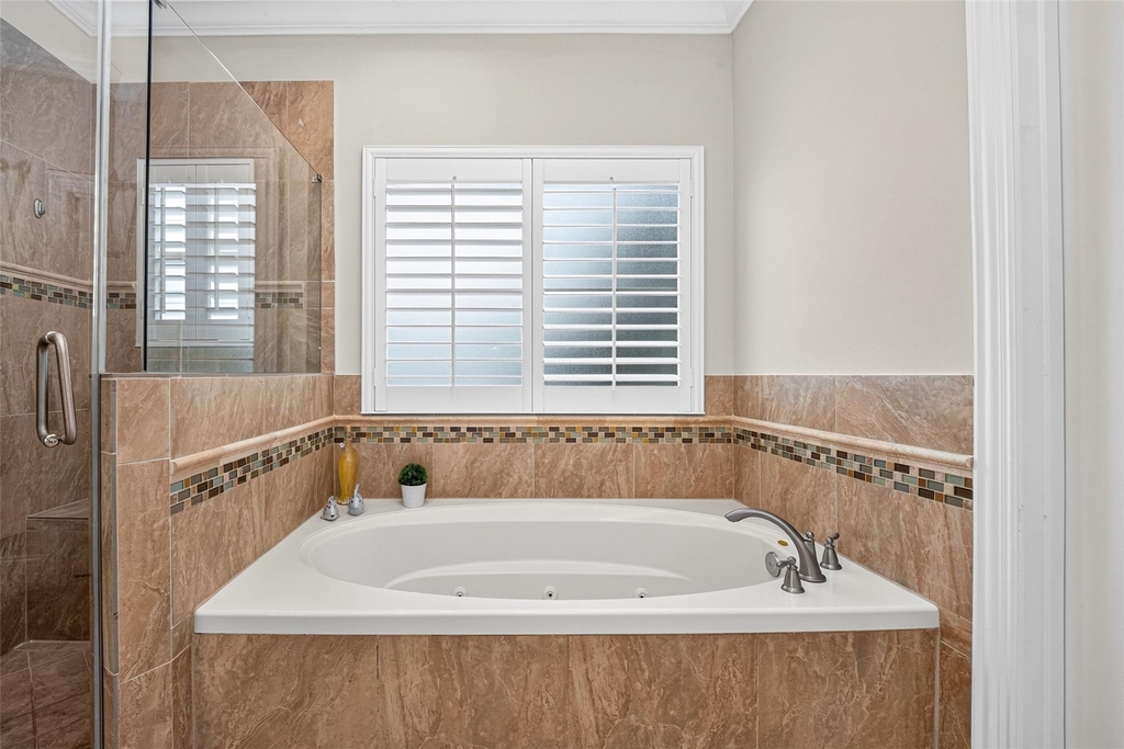 1042 W 15th 1/2 Street - Photo 45
