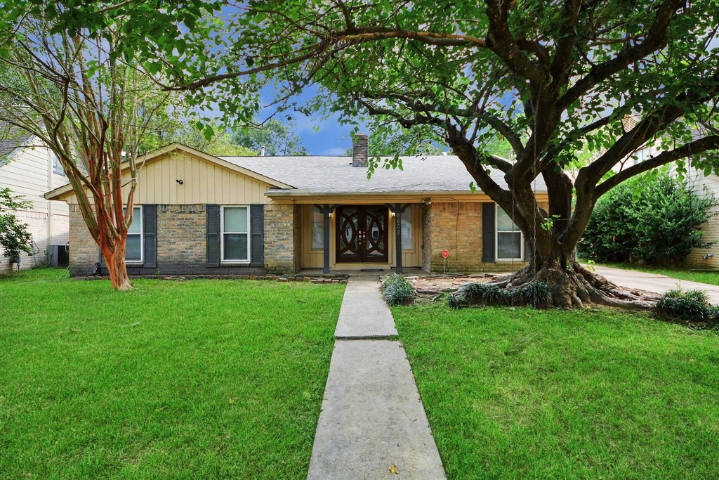 9607 Crail Drive - Photo 3