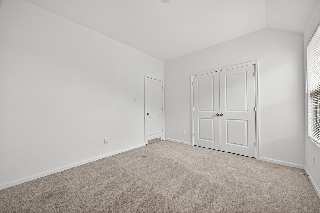 5607 Foggy Vine Court - Photo 33