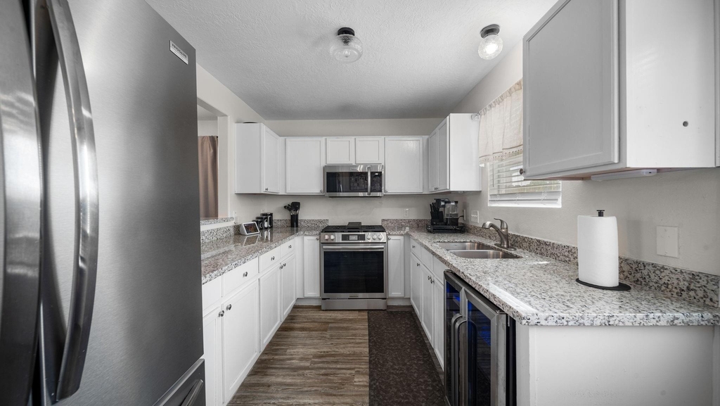 15027 Sunset Creek Drive - Photo 11
