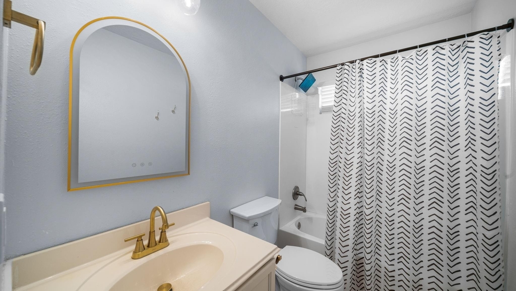 15027 Sunset Creek Drive - Photo 18