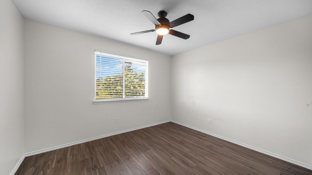 15027 Sunset Creek Drive - Photo 19