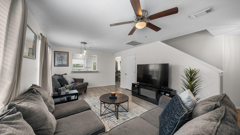 15027 Sunset Creek Drive - Photo 5