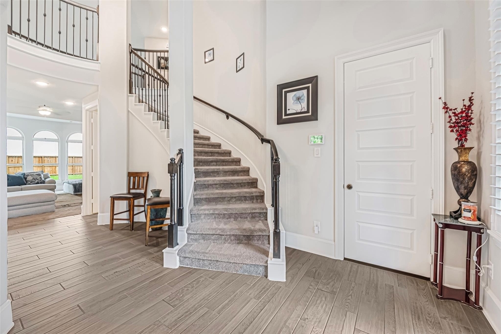 2714 Ahnya Lane - Photo 3