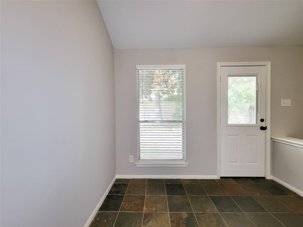 18214 Arbormont Drive - Photo 11