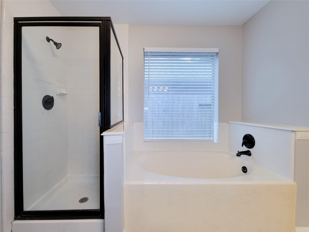 18214 Arbormont Drive - Photo 24