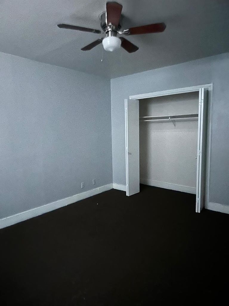 800 Travis Street - Photo 2