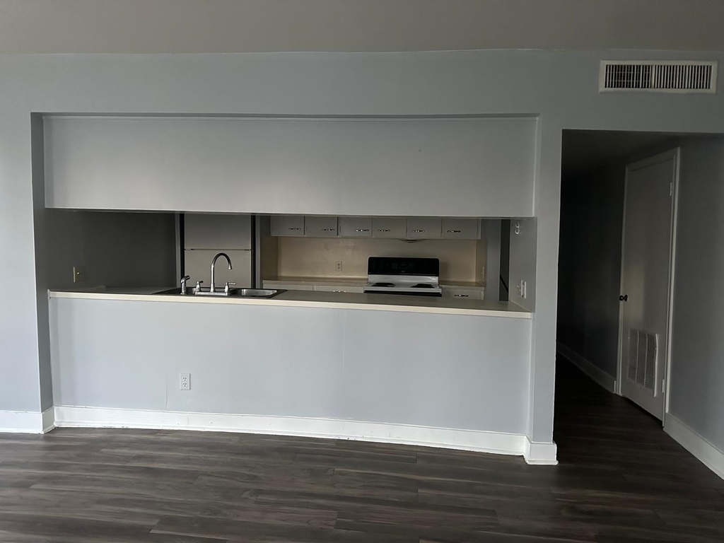 800 Travis Street - Photo 6