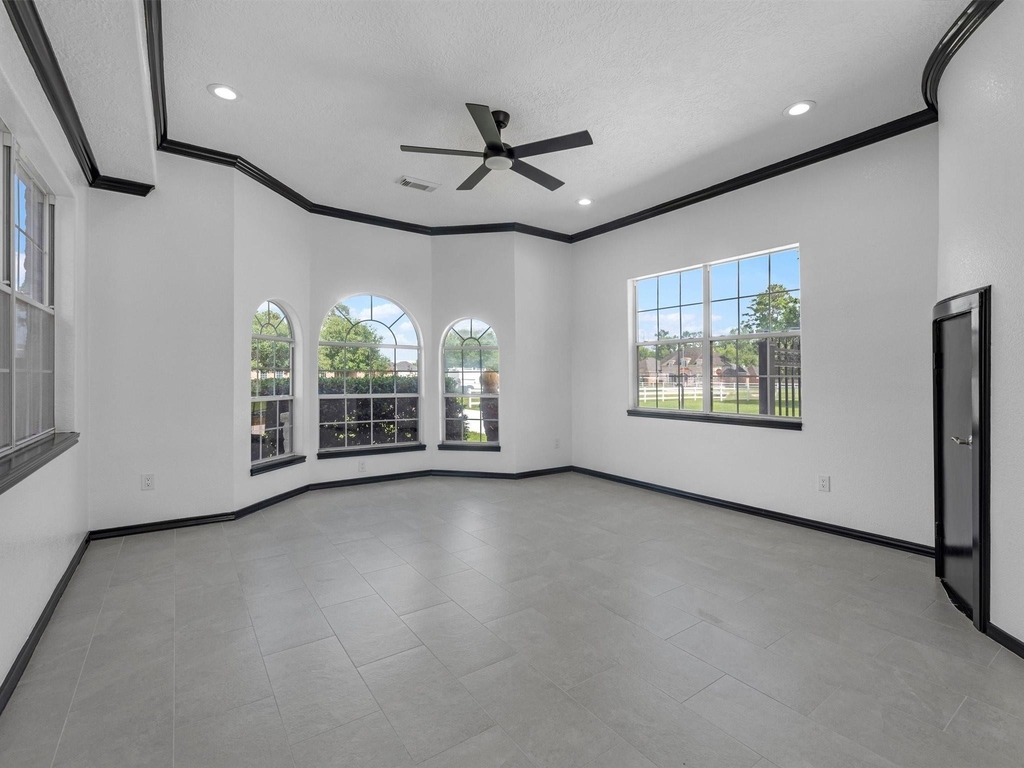 21703 Spur Circle Lane - Photo 40