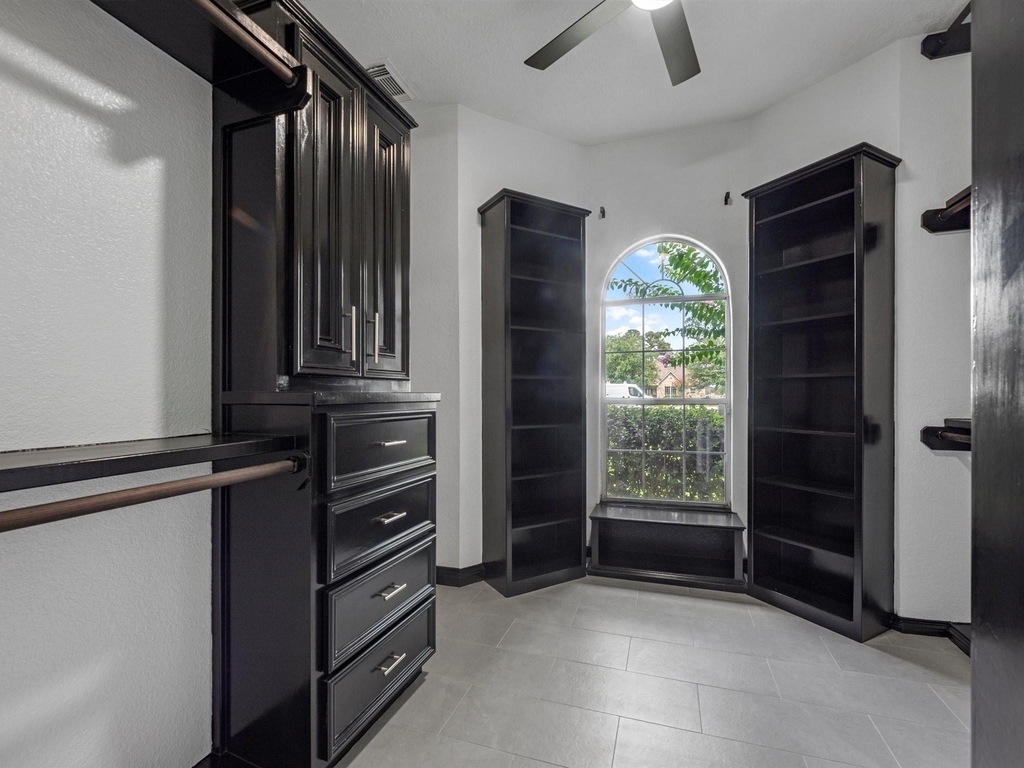 21703 Spur Circle Lane - Photo 18