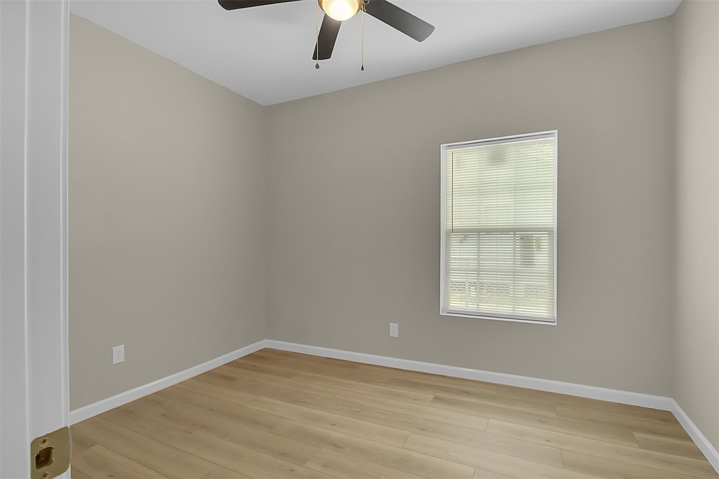 101 E James Street - Photo 9