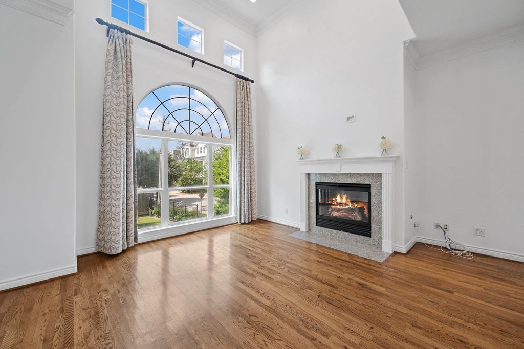 2716 Sherwin Street - Photo 18