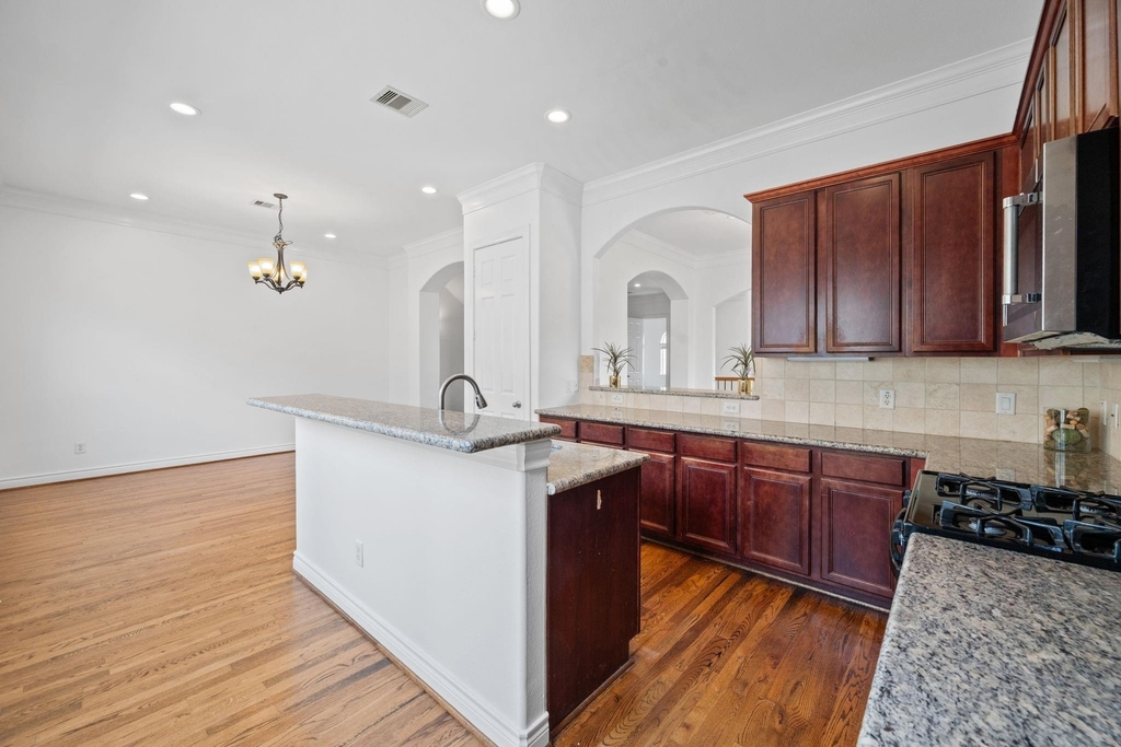 2716 Sherwin Street - Photo 11