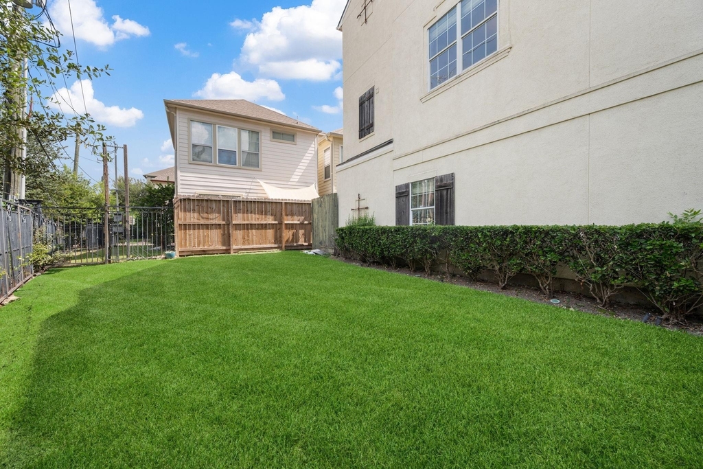 2716 Sherwin Street - Photo 32